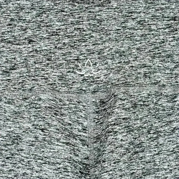 Beyond Yoga® spacedye caught in the midi High-Waist Active Leggings Medium - Picture 4 of 5